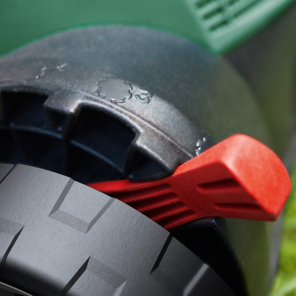 Bosch Electric Lawn Raker UniversalRake 900