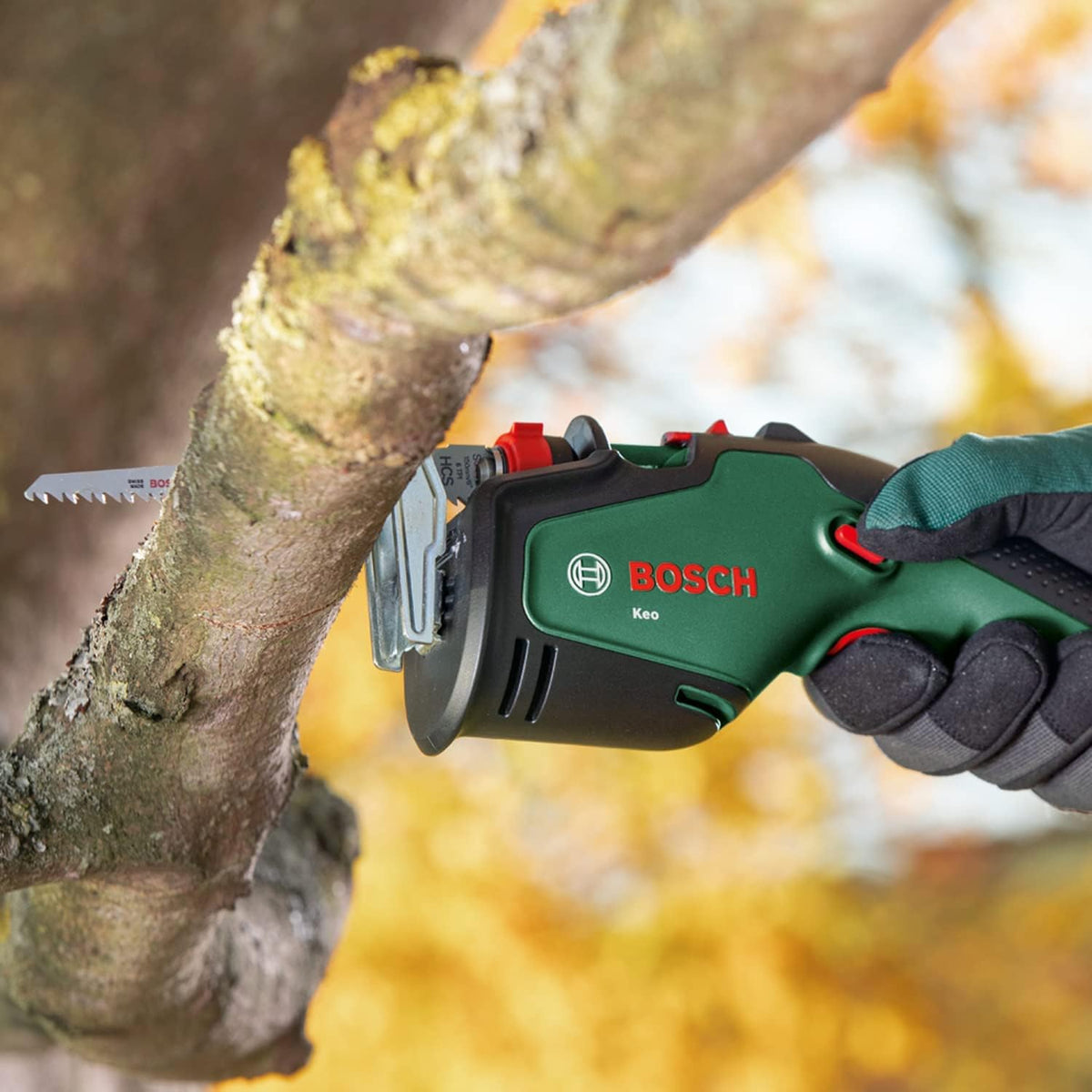 Bosch Cordless Garden Saw Keo