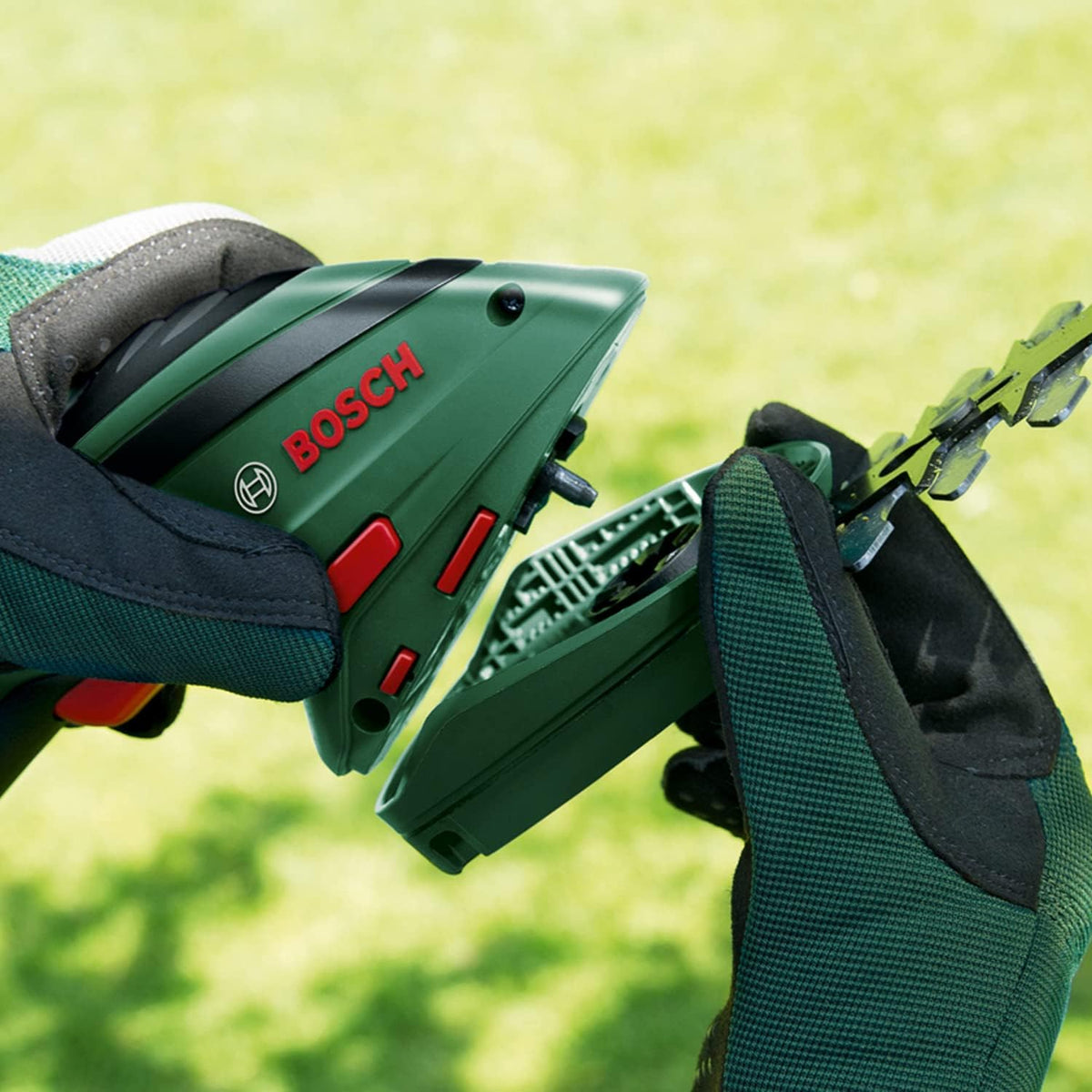 Bosch Cordless Grass Shear & Hedge Trimmer Set Isio (3.6 V, blade length: 12 cm, tooth spacing: 8 mm)