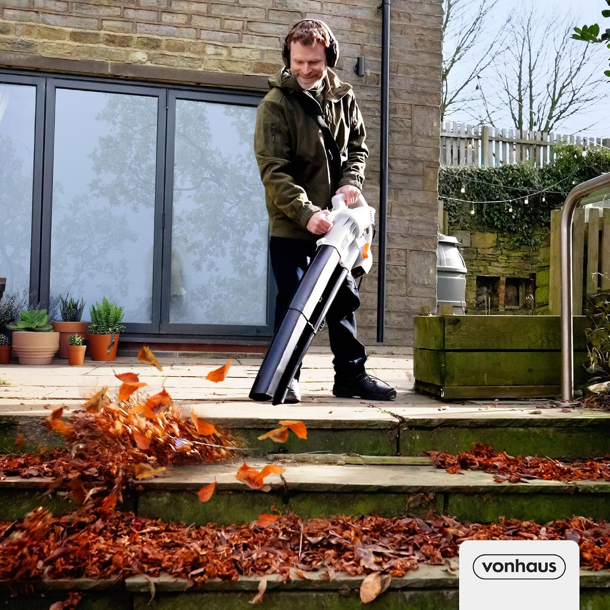 VonHaus Leaf Blower and Vacuum Corded 3000W – 35L Bag, 10m Cable, Wheels