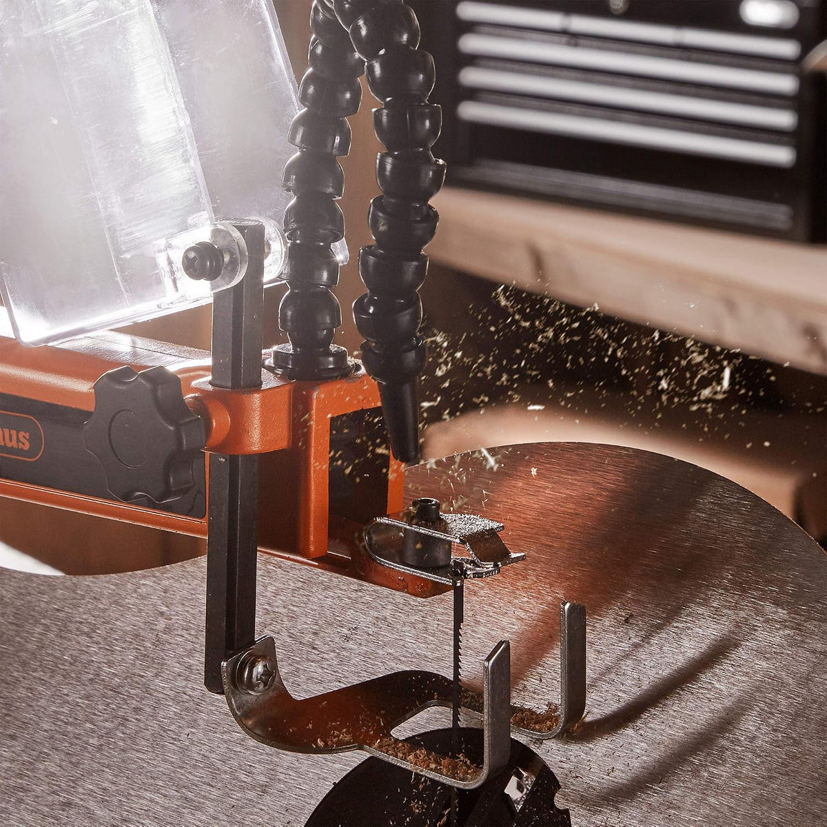 VonHaus Scroll Saw 405mm with Variable Speed and LED Light - Suitable for Pinned and Pinless Blades - Adjustable Worktable
